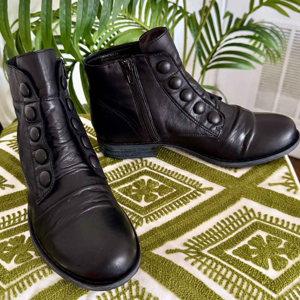 Miz Mooz “Louise” Black Leather Button Front Ankle Boots. Vintage vibe! Size 8 - Picture 4 of 11